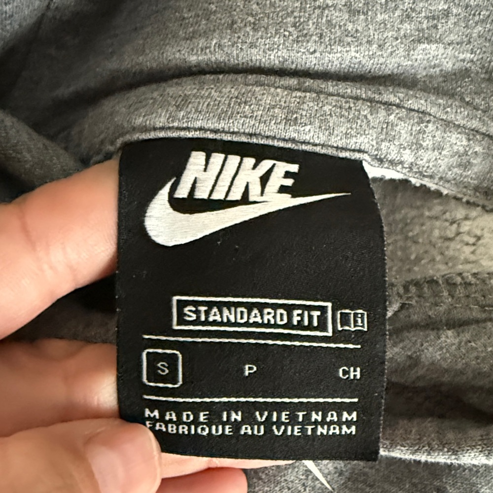 Kids gray Nike Hoodie - Picture 4 of 4